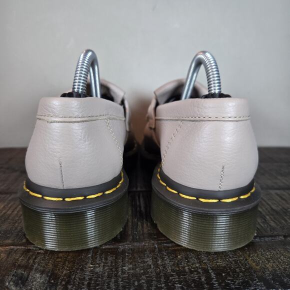 NEW Dr Martens Adrian Womens Size 6 Leather Tassel Loafer Shoes Taupe - Picture 4 of 11
